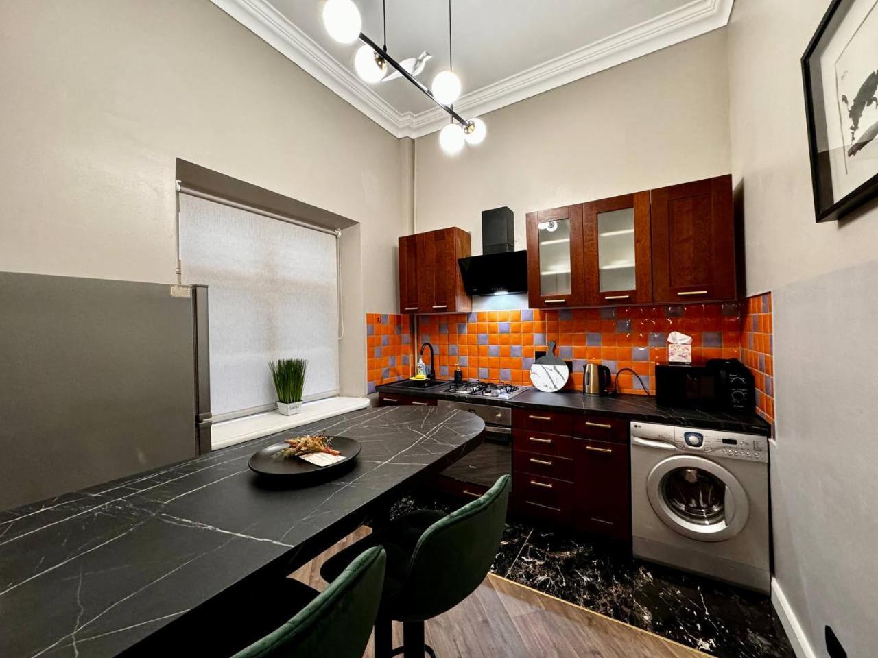 Deribasivska 10 Luxury Apartment Odessza Kültér fotó